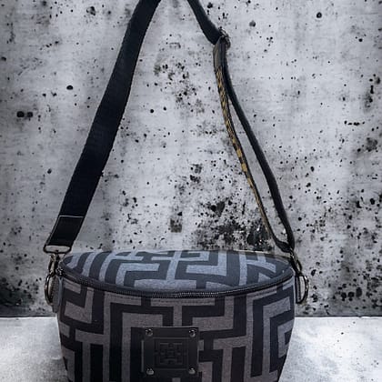 Midneto Urania Shoulder Bag